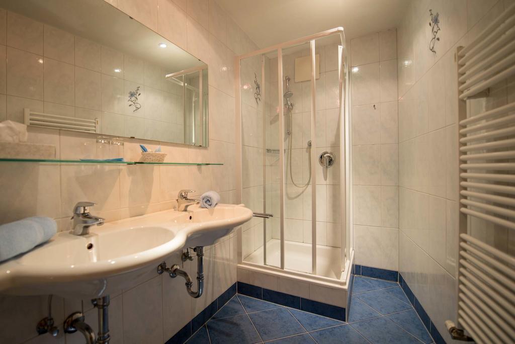 Hotel Lipeter & Bergheimat ويسنسي المظهر الخارجي الصورة